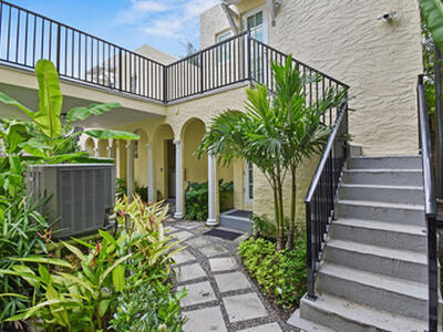 212 Oleander Avenue, Palm Beach, FL 33480