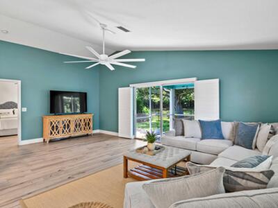 104 Old Jupiter Beach Road, Jupiter, FL 33477