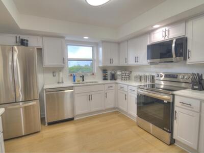 3040 Lake Shore Drive, Riviera Beach, FL 33404