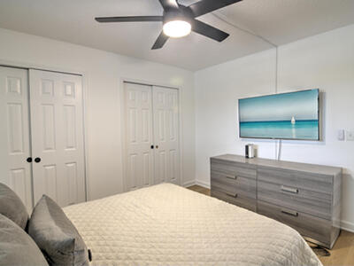 3040 Lake Shore Drive, Riviera Beach, FL 33404