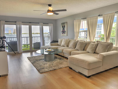 3040 Lake Shore Drive, Riviera Beach, FL 33404