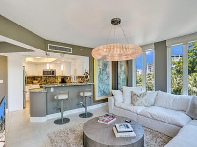 100 SE 5th Avenue, Boca Raton, FL 33432