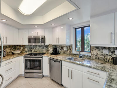 100 SE 5th Avenue, Boca Raton, FL 33432