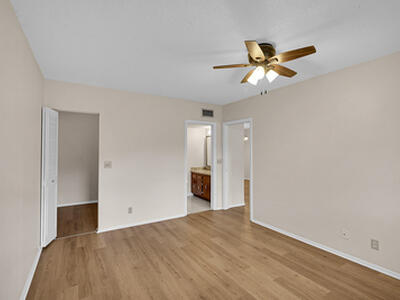 2340 SW 22nd Avenue, Delray Beach, FL 33445