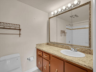 2340 SW 22nd Avenue, Delray Beach, FL 33445