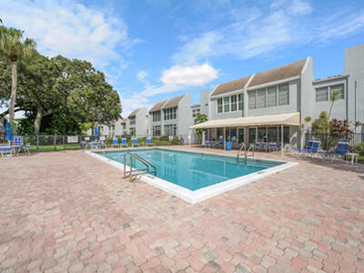 2340 SW 22nd Avenue, Delray Beach, FL 33445