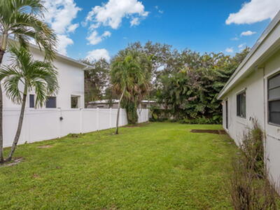 631 Bailey Street, Boca Raton, FL 33487