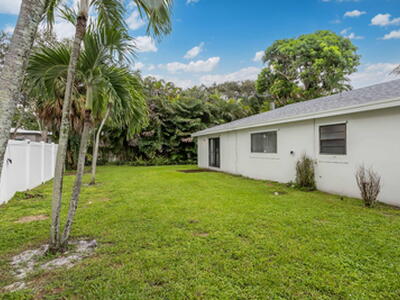 631 Bailey Street, Boca Raton, FL 33487