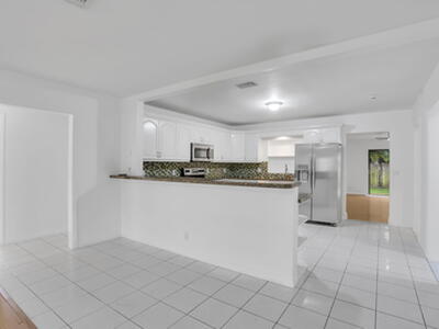 631 Bailey Street, Boca Raton, FL 33487