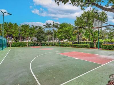 748 Cresta Circle, West Palm Beach, FL 33413