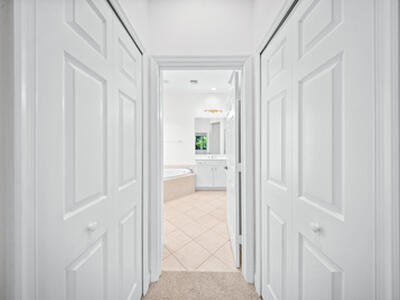 7668 Greenbrier Circle, Port Saint Lucie, FL 34986