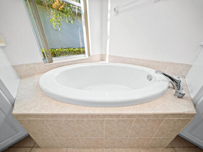 7668 Greenbrier Circle, Port Saint Lucie, FL 34986