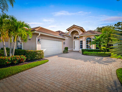7668 Greenbrier Circle, Port Saint Lucie, FL 34986
