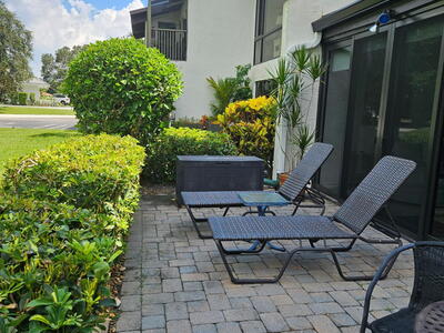 900 Greensward Lane, Delray Beach, FL 33445