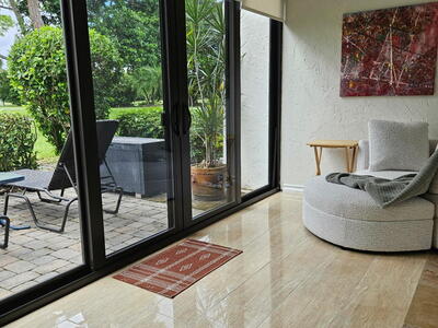 900 Greensward Lane, Delray Beach, FL 33445