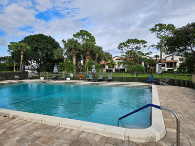 900 Greensward Lane, Delray Beach, FL 33445