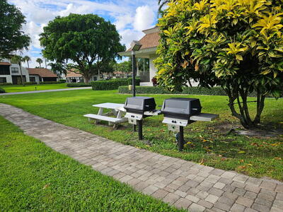 900 Greensward Lane, Delray Beach, FL 33445