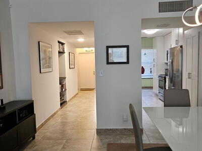 900 Greensward Lane, Delray Beach, FL 33445