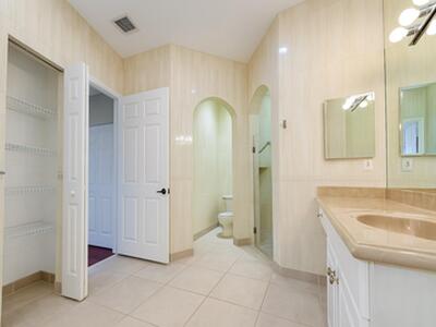 2394 Kemps Bay, West Palm Beach, FL 33411