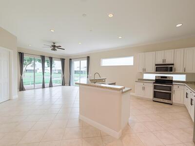 2394 Kemps Bay, West Palm Beach, FL 33411