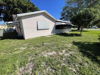 9044 SW 1st Drive, Boca Raton, FL 33428