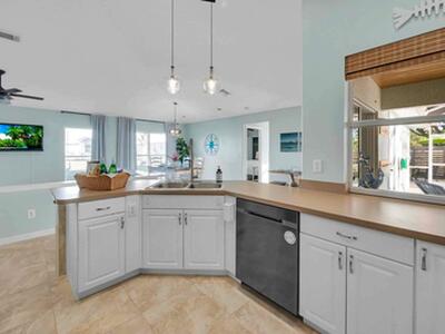 5464 NW Milner Drive, Port Saint Lucie, FL 34983