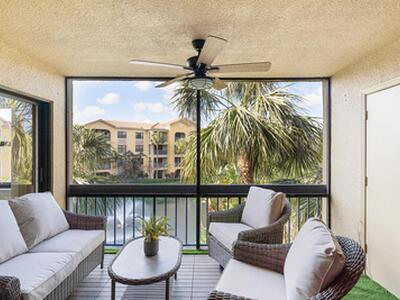 700 Uno Lago Drive, Juno Beach, FL 33408