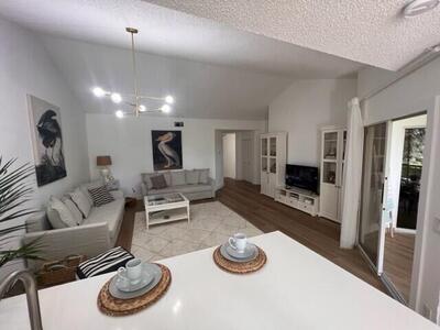 6600 Via Regina, Boca Raton, FL 33433