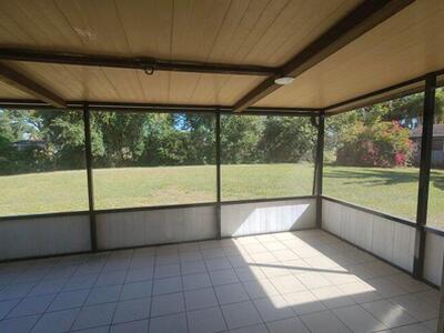 253 SE Verada Avenue, Port Saint Lucie, FL 34983