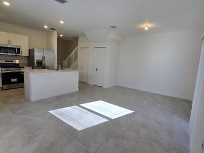 140 SE 10th Court, Florida City, FL 33034