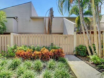 612 Executive Center Drive, West Palm Beach, FL 33401