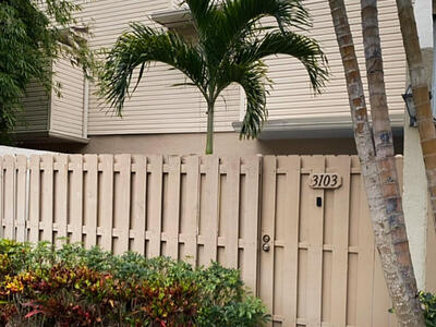 612 Executive Center Drive, West Palm Beach, FL 33401