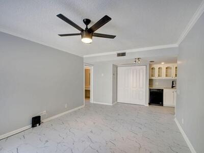 612 Executive Center Drive, West Palm Beach, FL 33401