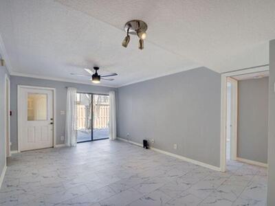 612 Executive Center Drive, West Palm Beach, FL 33401