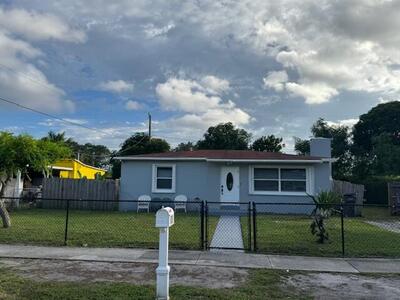 620 Putter Place, West Palm Beach, FL 33409