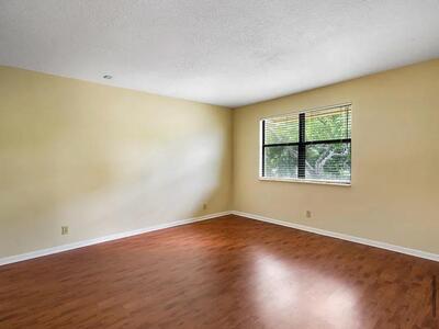 5273 Tennis Lane, Delray Beach, FL 33484