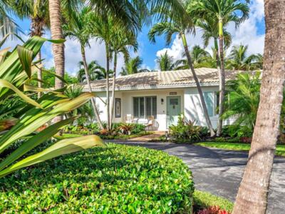 7813 Pine Tree Lane, West Palm Beach, FL 33406