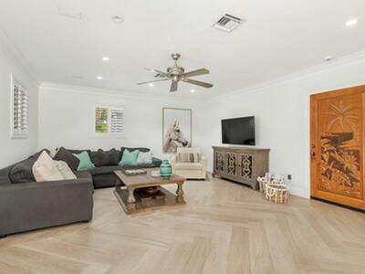 7813 Pine Tree Lane, West Palm Beach, FL 33406