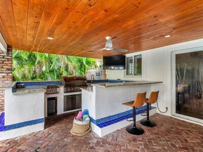 7813 Pine Tree Lane, West Palm Beach, FL 33406