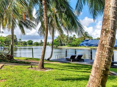 7813 Pine Tree Lane, West Palm Beach, FL 33406