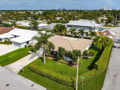 899 Barcelona Drive, Boca Raton, FL 33432