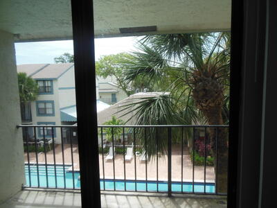 708 Executive Center Drive, West Palm Beach, FL 33401