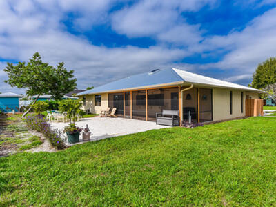 1927 NE San Carlos Calle, Jensen Beach, FL 34957