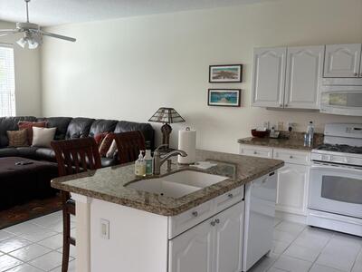 927 Augusta Pointe Drive, Palm Beach Gardens, FL 33418