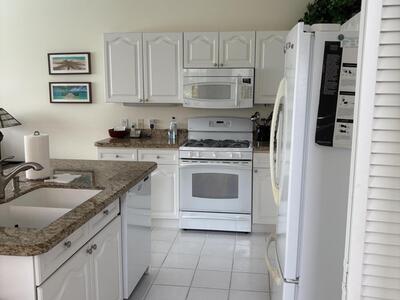 927 Augusta Pointe Drive, Palm Beach Gardens, FL 33418