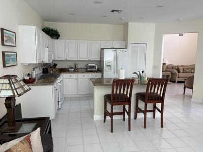 927 Augusta Pointe Drive, Palm Beach Gardens, FL 33418