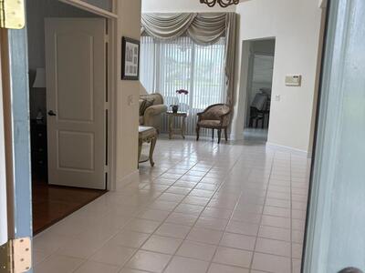 927 Augusta Pointe Drive, Palm Beach Gardens, FL 33418