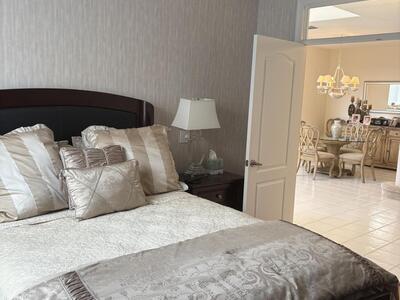 927 Augusta Pointe Drive, Palm Beach Gardens, FL 33418