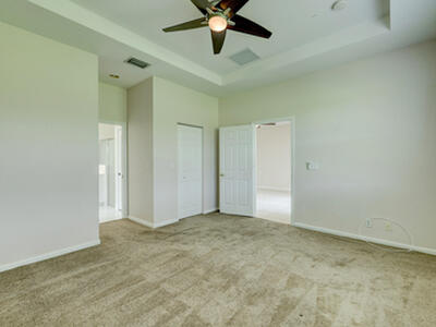 688 NW Stanford Lane, Port Saint Lucie, FL 34986