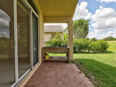 688 NW Stanford Lane, Port Saint Lucie, FL 34986